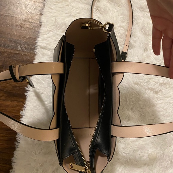 Kate Spade ♠️ Satchel Black with Zip Top - Picture 6 of 7